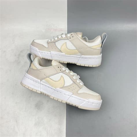 dunk low disrupt 1|Nike Nike Dunk Low Disrupt Trainers Sail Pearl White Desert。